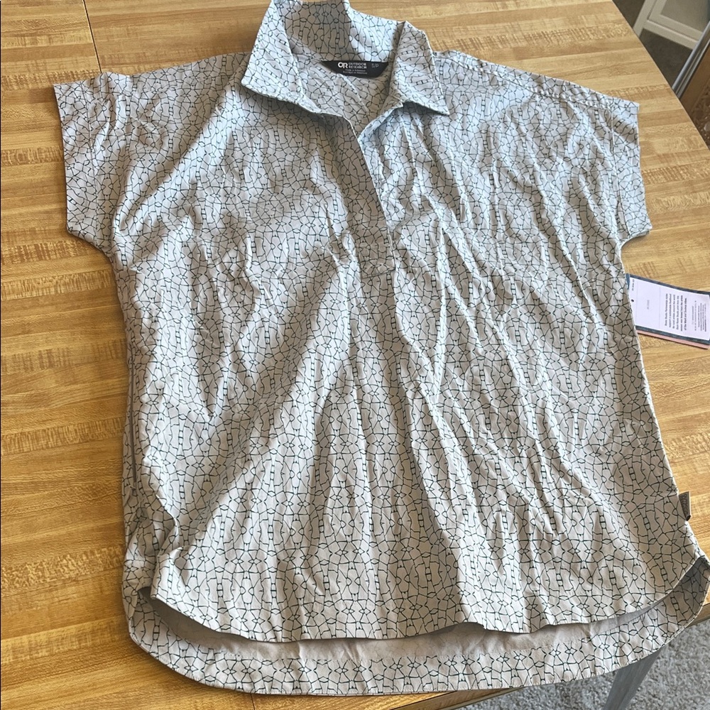 Outdoor Research Women's Sanjay Short Sleeve Shirt - Titanium color